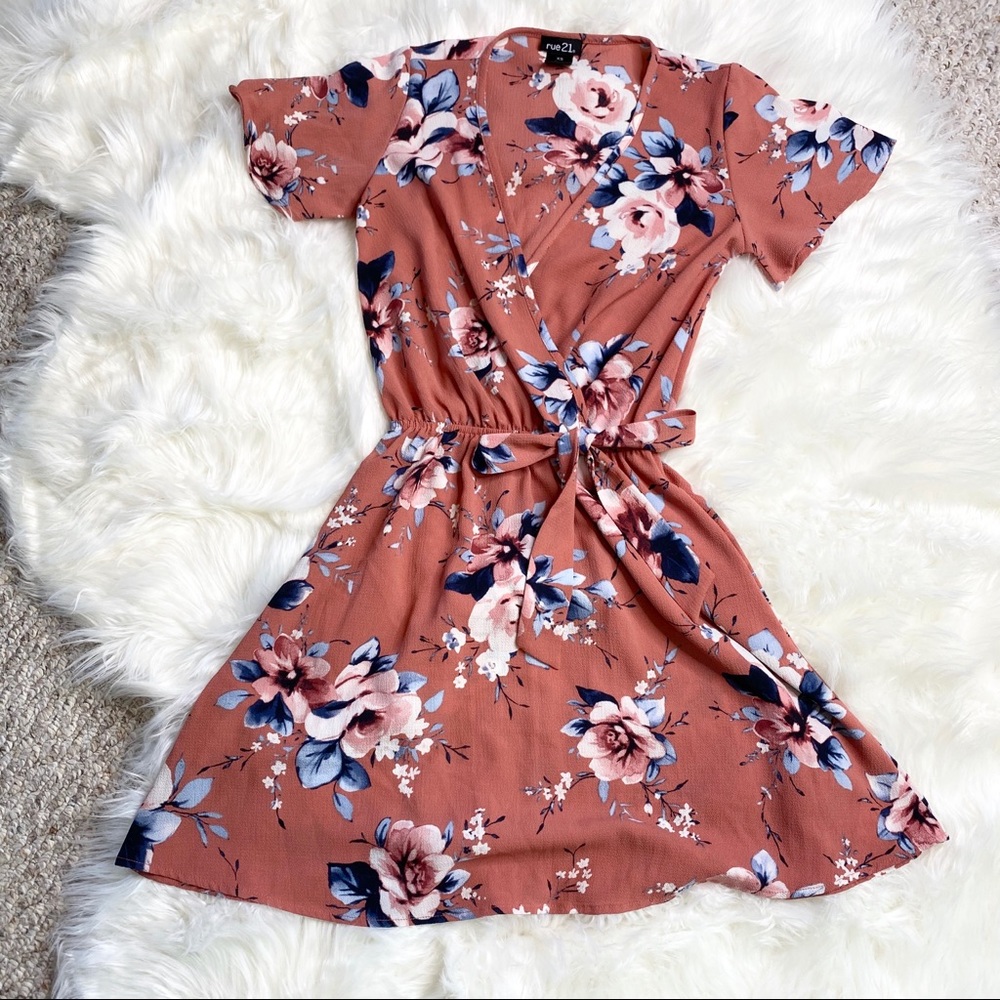FLORAL MIDI SUMMER DRESS